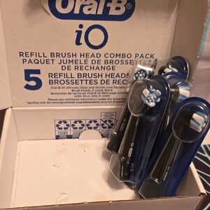 Oral-B iO Refill Brush Head Combo Pack, 5 Heads New & Sealed. Black.